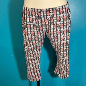 Pink and blue scull capris